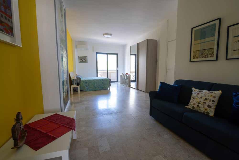 B&B Il Sorriso Барі Екстер'єр фото